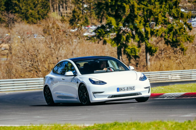 tesla fahwerk